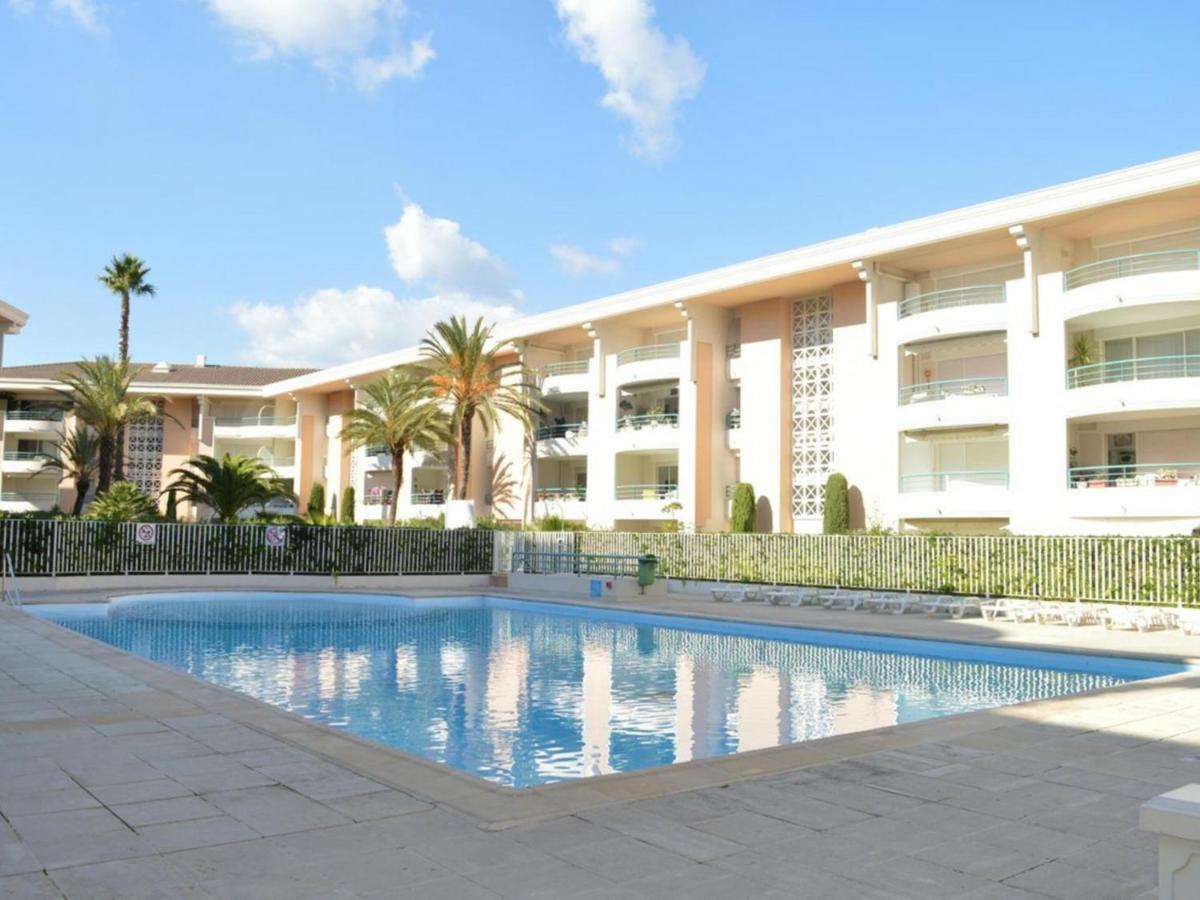 Frejus: Appt 2P, 5 Pers, Piscine, Plage A 150M, Parking, Animaux Ok - Fr-1-226A-357 ภายนอก รูปภาพ