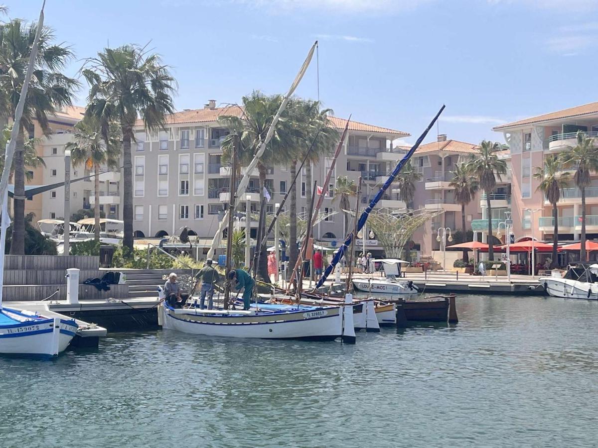 Frejus: Appt 2P, 5 Pers, Piscine, Plage A 150M, Parking, Animaux Ok - Fr-1-226A-357 ภายนอก รูปภาพ